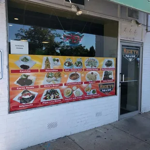the outside of the restaurant