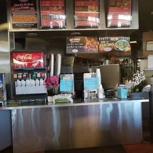 Still looking for the Rico in Rico Pollo? Is this presentation of the front counter Rico? Nope