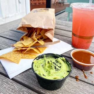 Chips & Guacamole