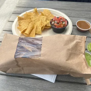 Chips and Pico de Gallo