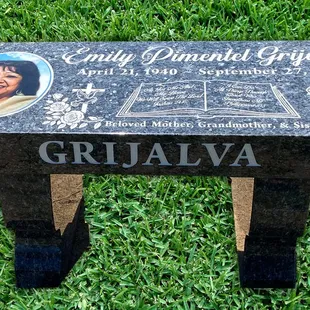 Rico&apos;s Memorial Stones 
559-251-1277