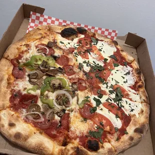 Half combination half the margarita pizza