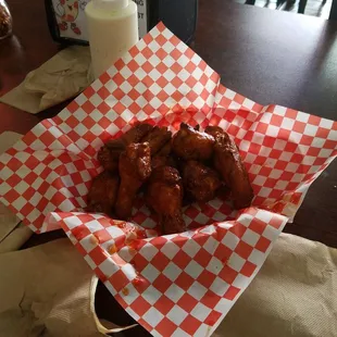 Wings before pizza. Mmm
