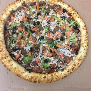 Thick crust supreme specialty