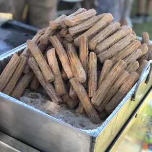 Delicious freshly made churros! Get regular or filled with either strawberry, cajeta or cream.