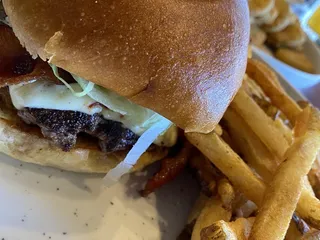 Hornets Nest Grille