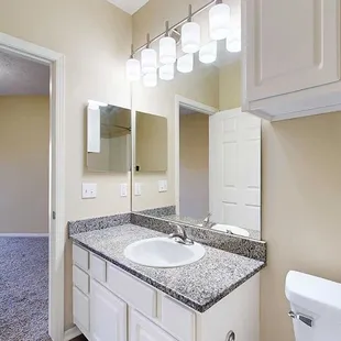 Ridge Pointe 3-bed Milan Villa (#89) - Primary Bedroom Attached Bathroom