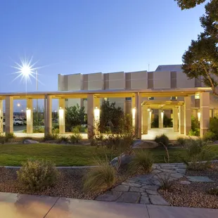 Ridgecrest Regional Hospital Entrance