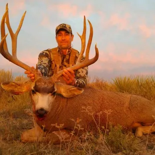 Trophy Mule Deer Hunts