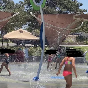 Fun and interactive splash pad