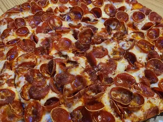 Bogey's Bar And Grill