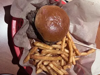 B ROX Grill and Swill