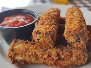 Gino's East - Lake Geneva