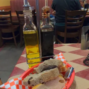 Bread with dipping oils