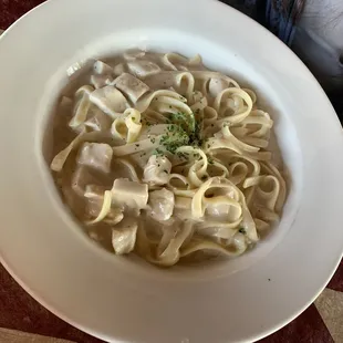 Fettuccine Alfredo