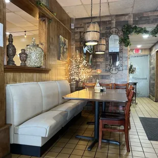 Plenty of good seating