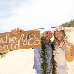 Beach abs helicopter proposal photos