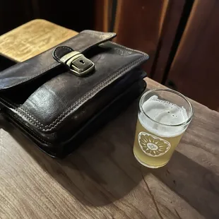 Diamonds, Fur Coat, Champagne  Aromatized Berliner Weisse  3.8% abv  13.5oz Balloon