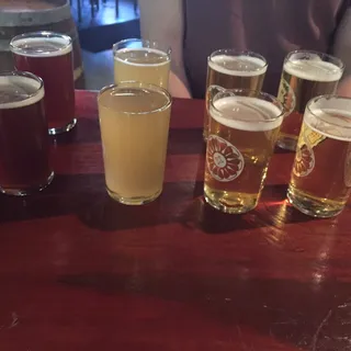 Diamonds, Fur Coat, Champagne  Aromatized Berliner Weisse  3.8% abv  13.5oz Balloon