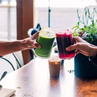 Green lovers juice and feel the roots juice!