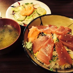 Tekka-Don (tuna sashimi on a bowl of rice).