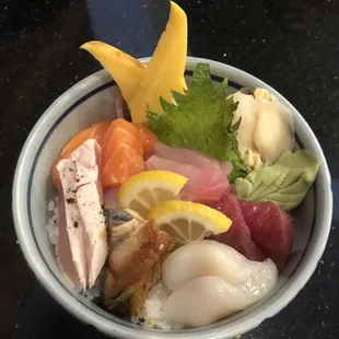 chirashi bowl