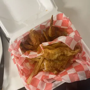 5wings a piece of fish and fries