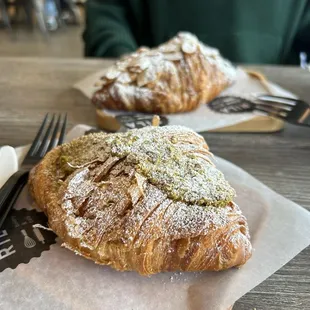 Pistachio croissant