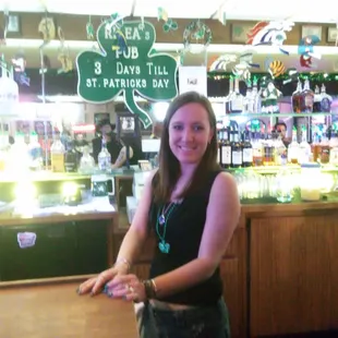 Cherish... Awesome bar tender on Thursday, Saturday and Sunday Nights!