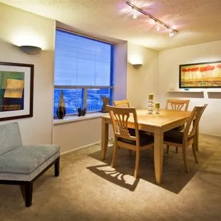 Riley Towers offers Studio, 1, 2, &amp; 3 Bedroom apartments and townhomes available in downtown Indianapolis.