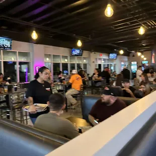 sushi and sashimi, interior