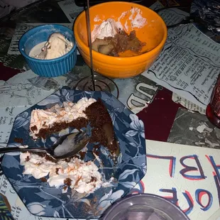 Ginger cake and apple crisp