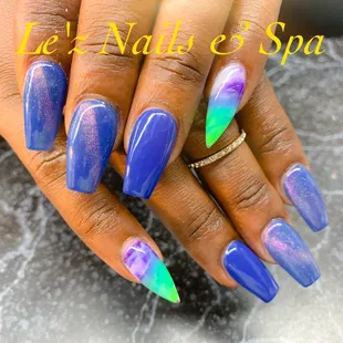 Nails done by Le