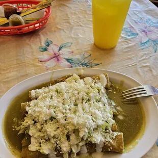 Enchiladas Verdes de pollo