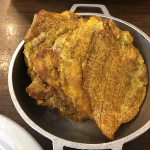 Tostones (fried plantain chips)
