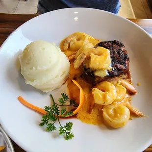 Tierra Y Mar Surf and Turf