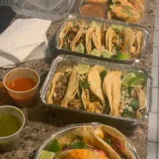 Chilorio Estilo Sinaloa Tacos Carnitas Tacos Al Pastos Taco Tacos de Pescado Plate