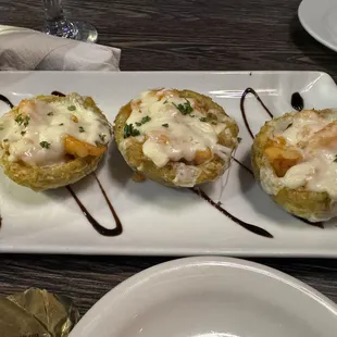 Tostones with shrimp