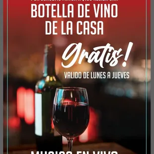 Oferta Especial
Por cada consumo de 100 USD en alimentos y bebidas en nuestro restaurante Rincón Porteño te obsequiamos una botella de vino