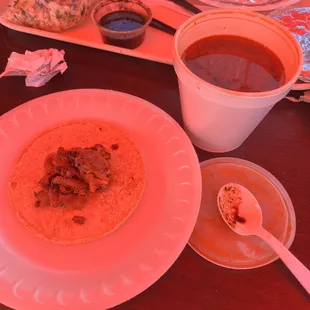 Taco de pancita, consome chico