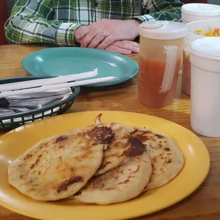 Pupusa, and everything served with them!