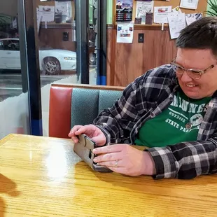 Behind the Scenes of Yelp: Mel takes some lovely photos of the condiments