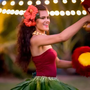 Hula entertainment for a private lu&apos;au!