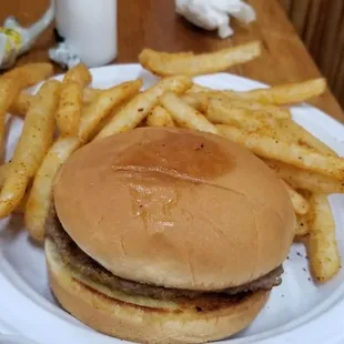 Kids burger w/o cheese $5.99  Doesn&apos;t come with drink