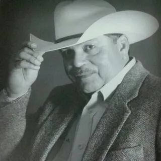 Leopoldo B.