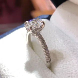 Custom Diamond Engagement Ring