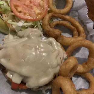 Oscar de la Hoya Burger, onion rings.