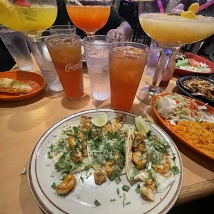 Taco de Camarón (shrimp taco)