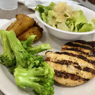 Grilled Chicken Breast (comes w/ 3 sides) $10.99