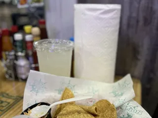 El Viejón Seafood Restaurant